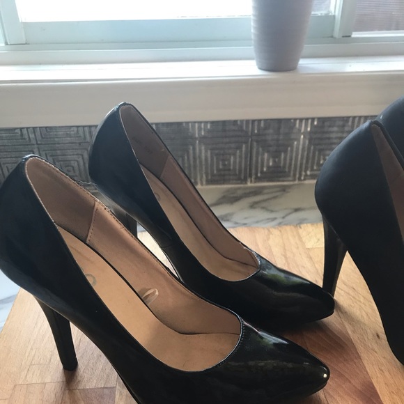 2 for 1 black shoes! - Picture 2 of 3